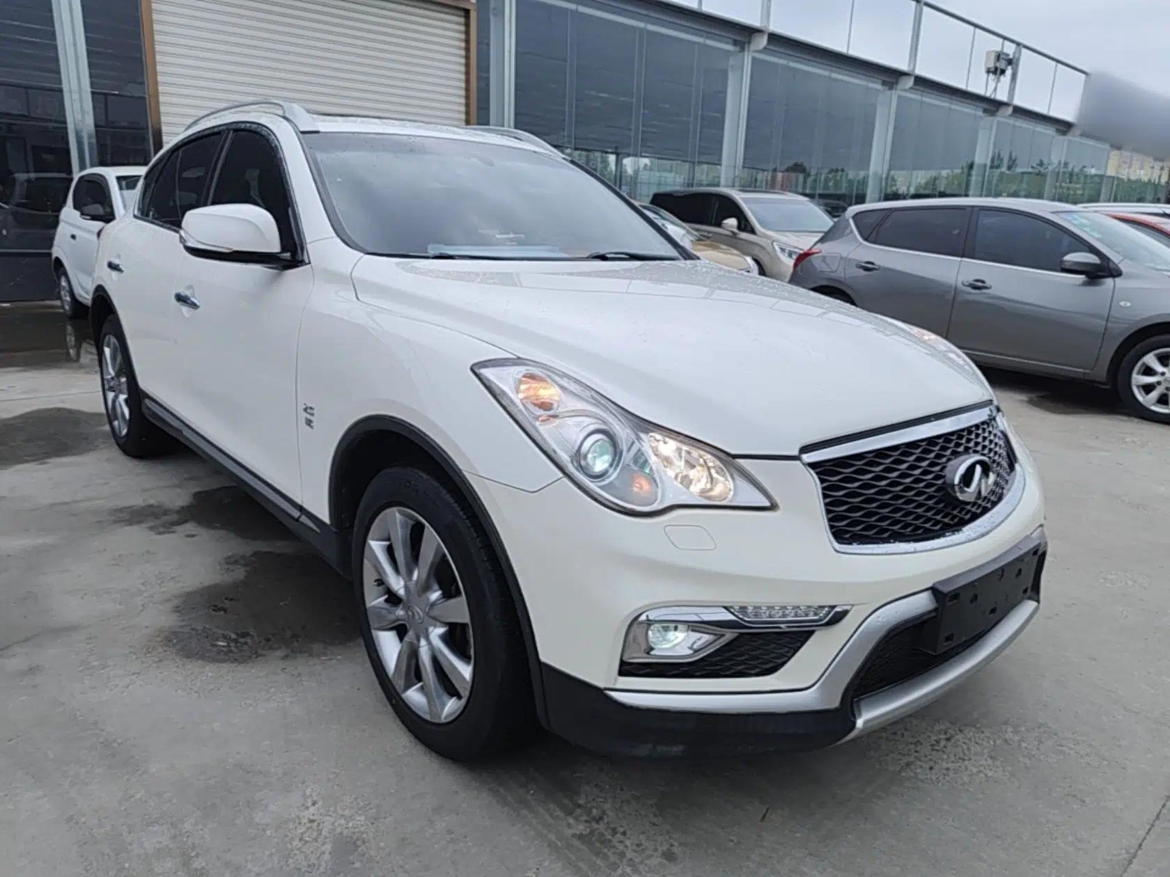 Infiniti QX50 2015 2.5L Enjoyment Edition — миниатюра 6