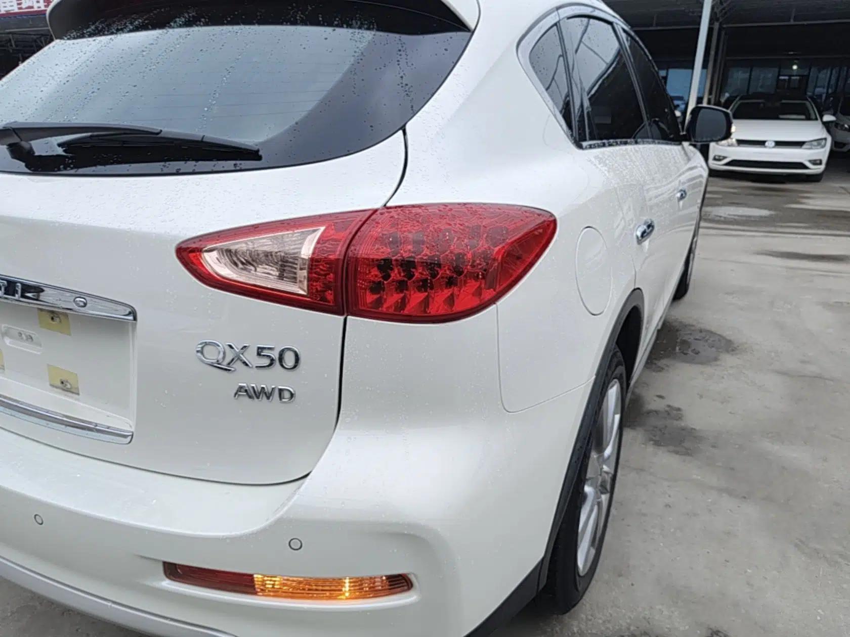 Infiniti QX50 2015 2.5L Enjoyment Edition — миниатюра 8