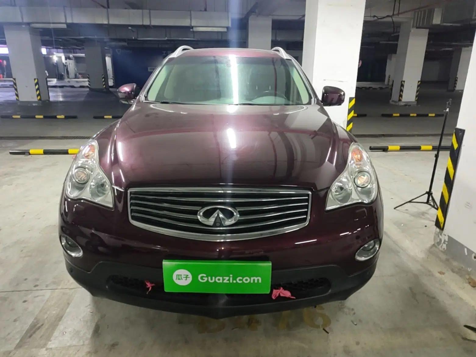 Infiniti QX50 2013 2.5L Two-Wheel-Drive Elegant Edition — миниатюра 2