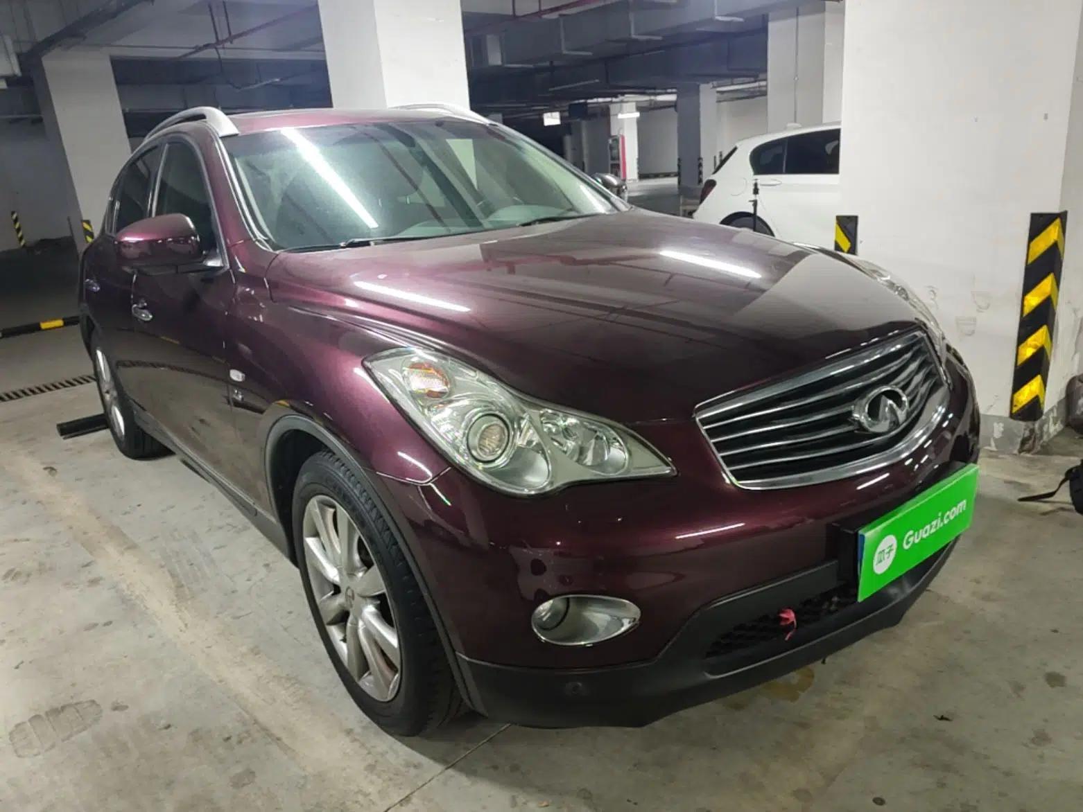 Infiniti QX50 2013 2.5L Two-Wheel-Drive Elegant Edition — миниатюра 3