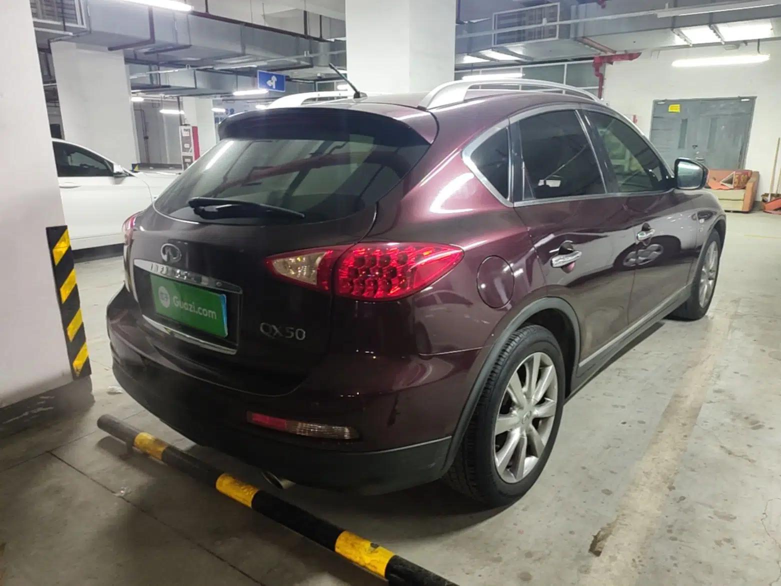 Infiniti QX50 2013 2.5L Two-Wheel-Drive Elegant Edition — миниатюра 6