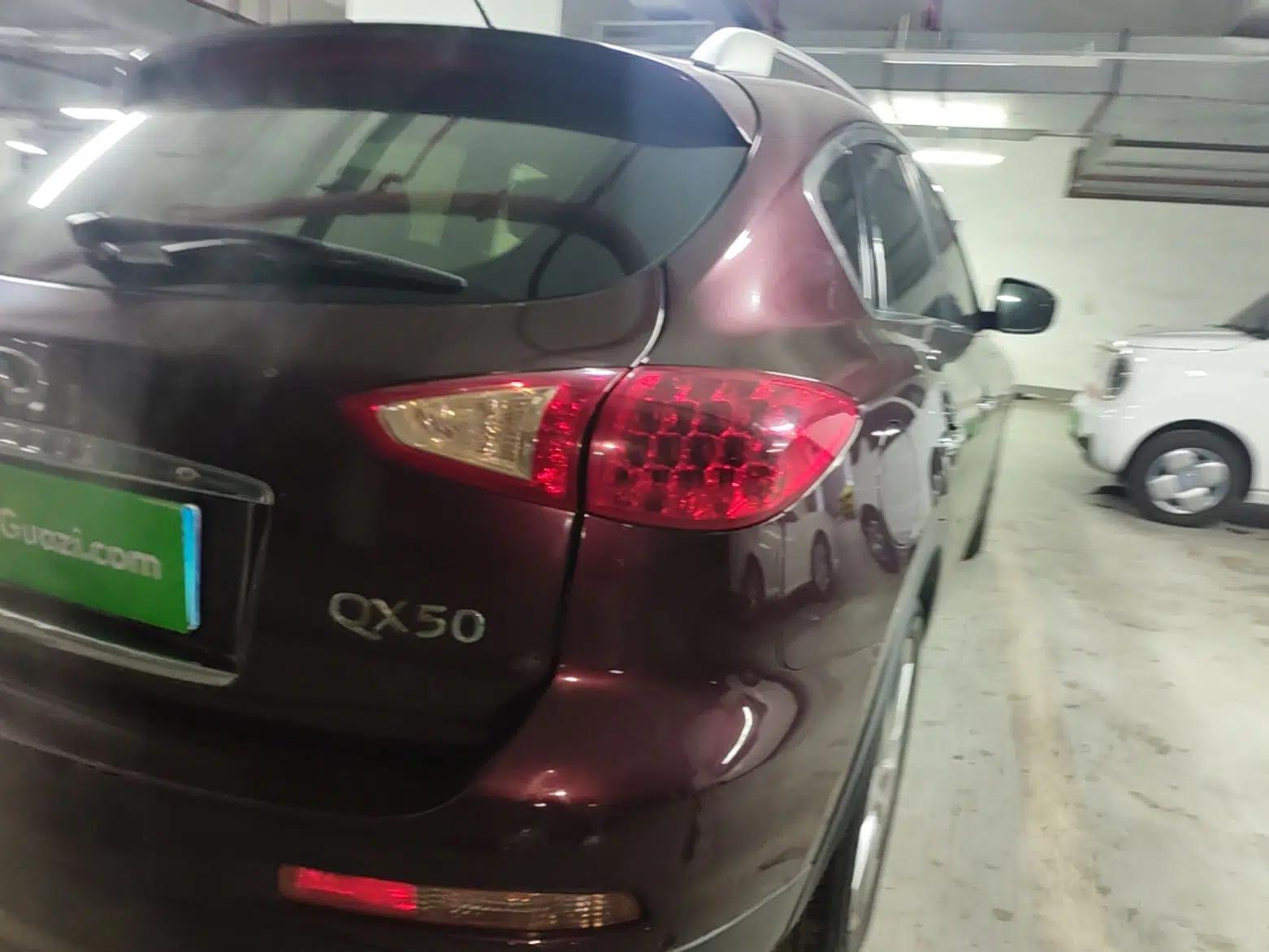 Infiniti QX50 2013 2.5L Two-Wheel-Drive Elegant Edition — миниатюра 7