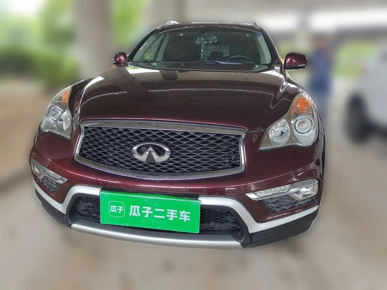 Infiniti QX50 2015 2.5L Comfort Edition — миниатюра 2