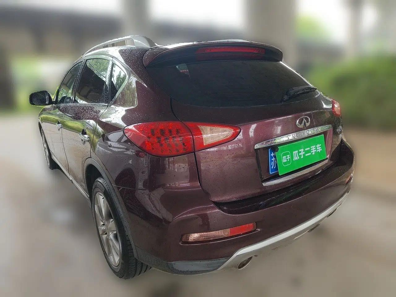 Infiniti QX50 2015 2.5L Comfort Edition — миниатюра 4