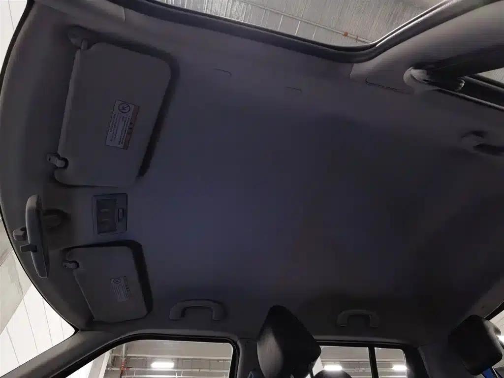 2015 Swift 1.5L Manual Limited Edition — миниатюра 14
