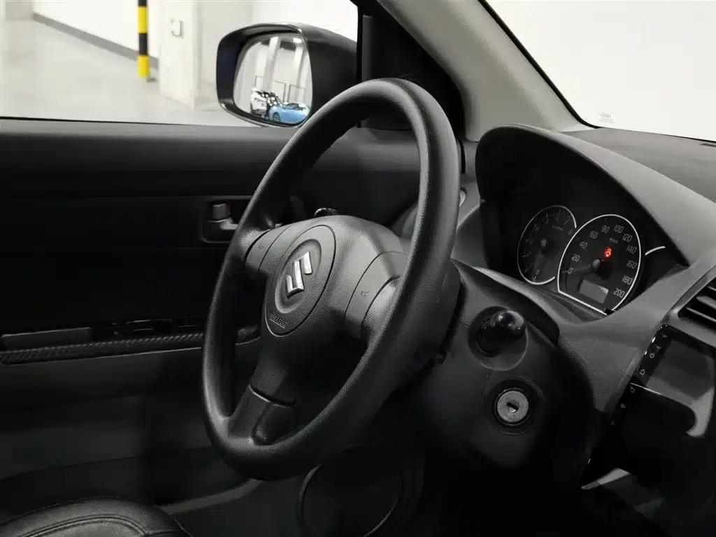 2015 Swift 1.5L Manual Limited Edition — миниатюра 22