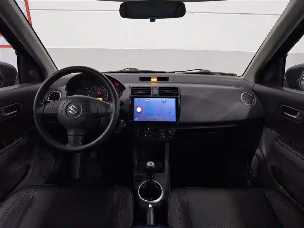 2015 Swift 1.5L Manual Limited Edition — миниатюра 5