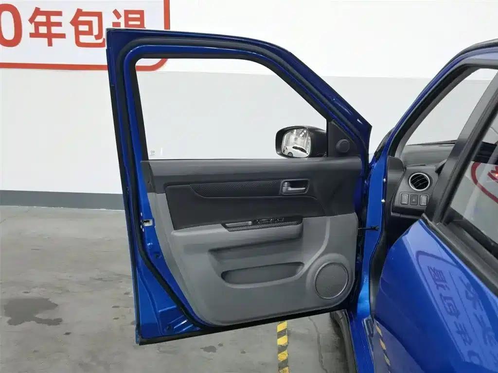 2015 Swift 1.5L Manual Limited Edition — миниатюра 8