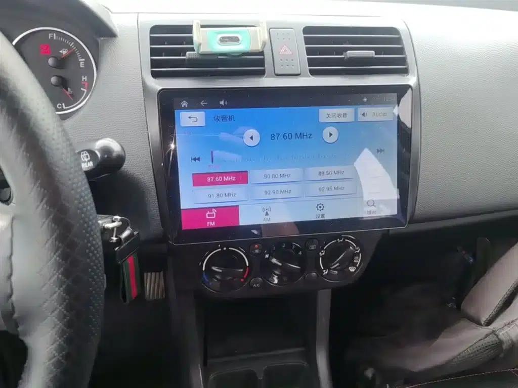2013 Swift 1.5L Automatic 20th Anniversary Limited Edition — миниатюра 13