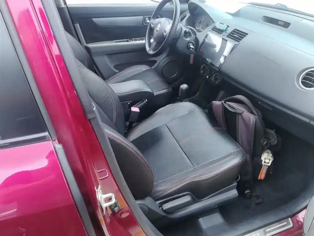2013 Swift 1.5L Automatic 20th Anniversary Limited Edition — миниатюра 25
