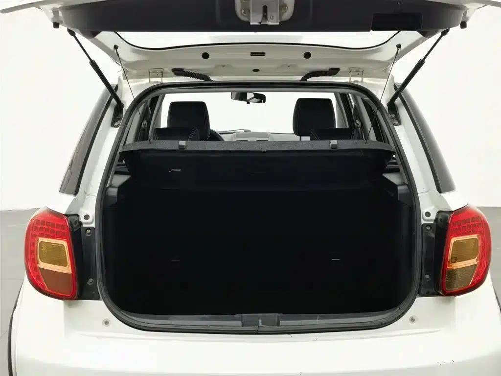 2013 Tianyu SX4 1.6L Manual Cool Edition — миниатюра 16