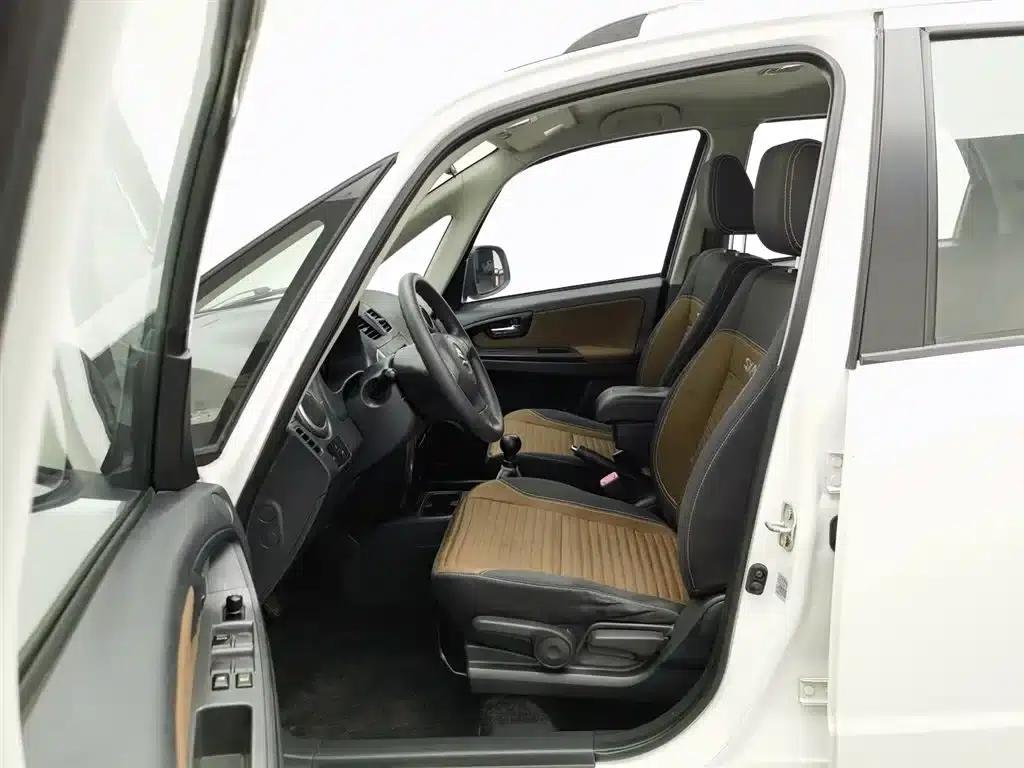 2013 Tianyu SX4 1.6L Manual Cool Edition — миниатюра 10