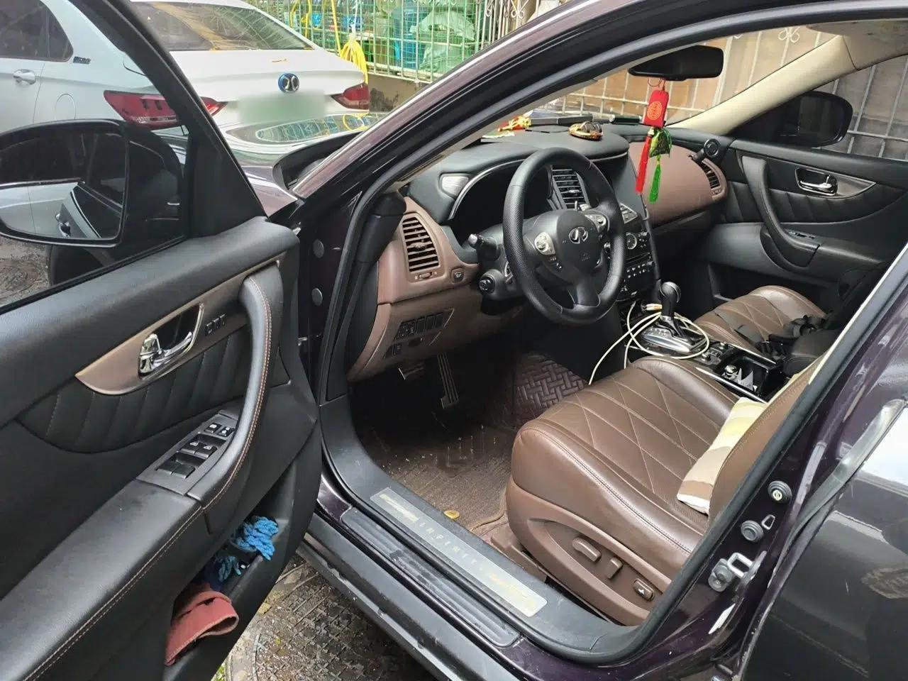 Infiniti FX 2010 FX35 Ultimate Edition — миниатюра 17