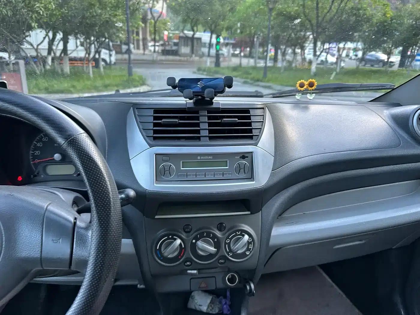 Alto 2013 1.0L Manual Comfort Model — миниатюра 11