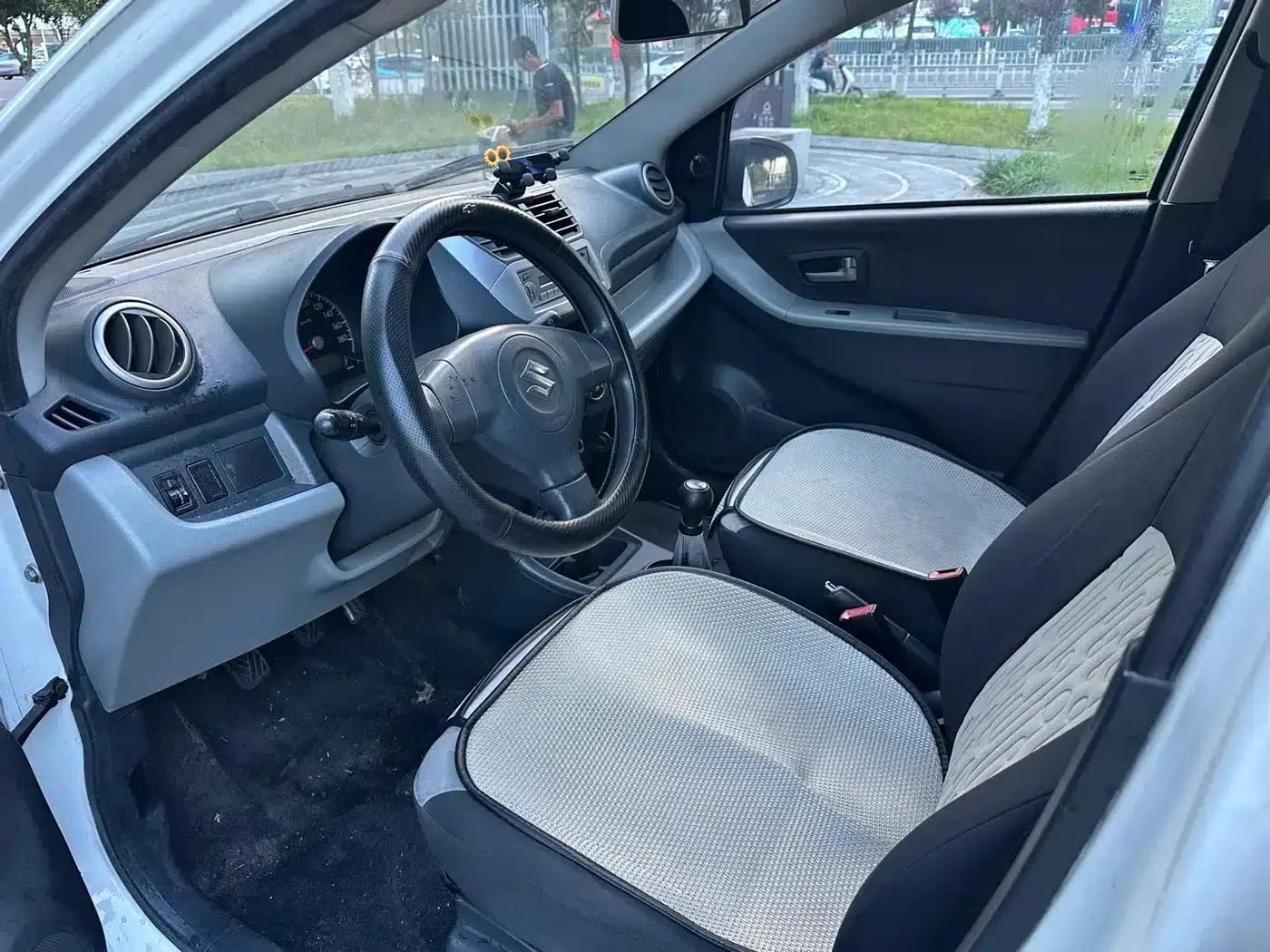 Alto 2013 1.0L Manual Comfort Model — миниатюра 13