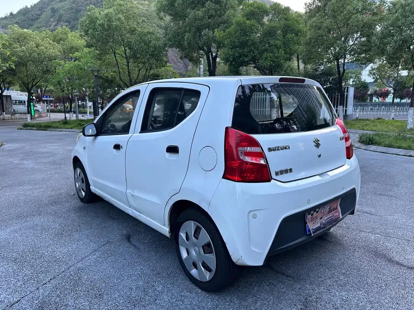 Alto 2013 1.0L Manual Comfort Model — миниатюра 5