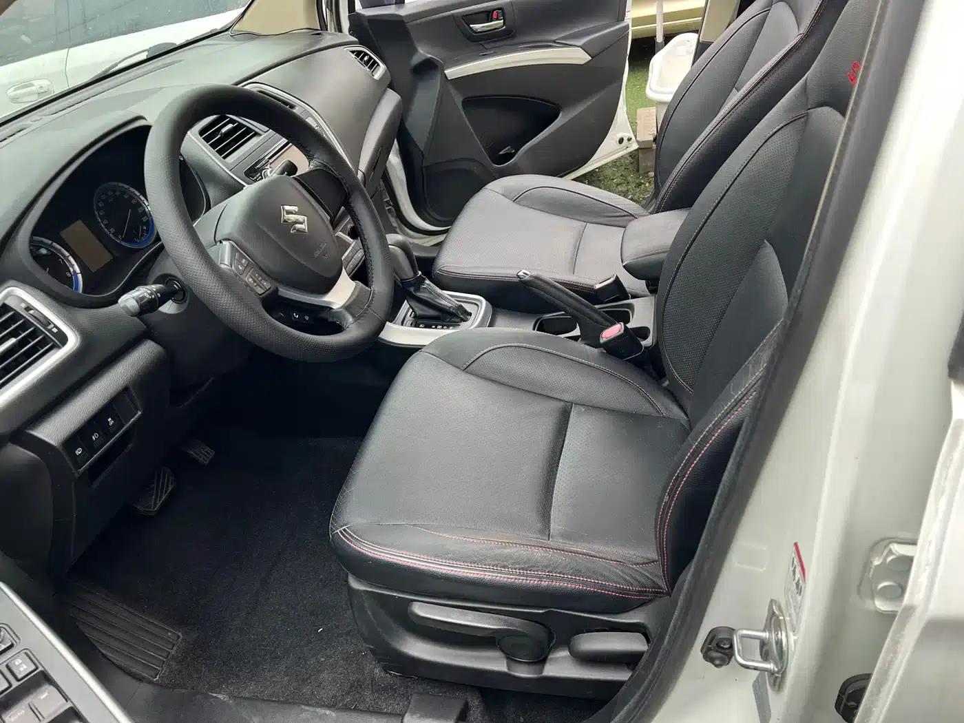 Vitara 2014 1.6L CVT 2WD Elite — миниатюра 4