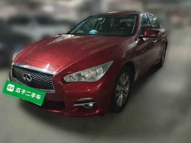 Infiniti Q50 2014 2.0T Comfort Edition