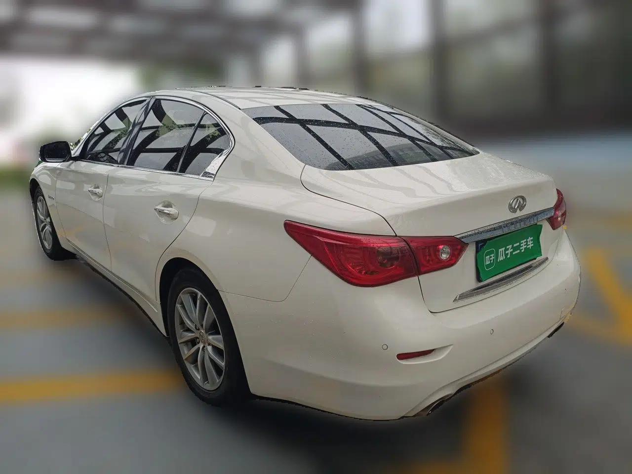 Infiniti Q50 2014 2.0T Comfort Edition — миниатюра 4