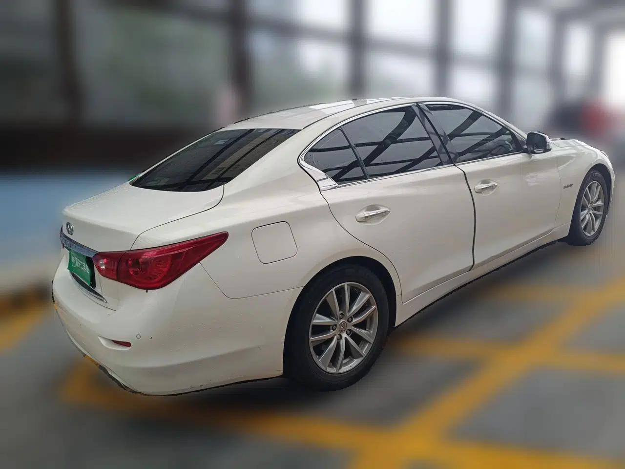 Infiniti Q50 2014 2.0T Comfort Edition — миниатюра 6