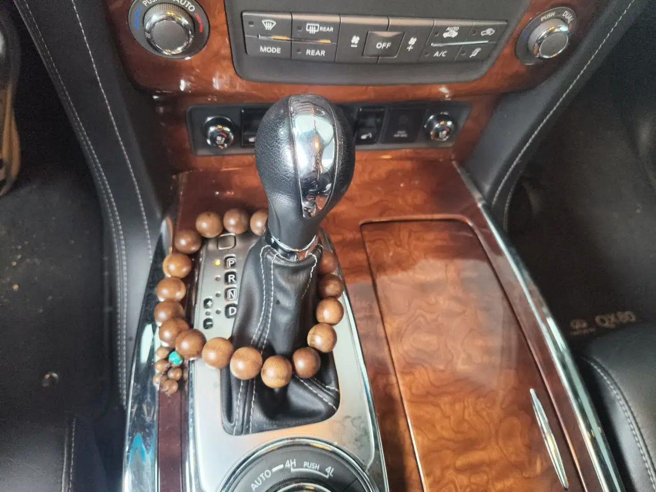 Infiniti QX80 2016 5.6L 4WD — миниатюра 15