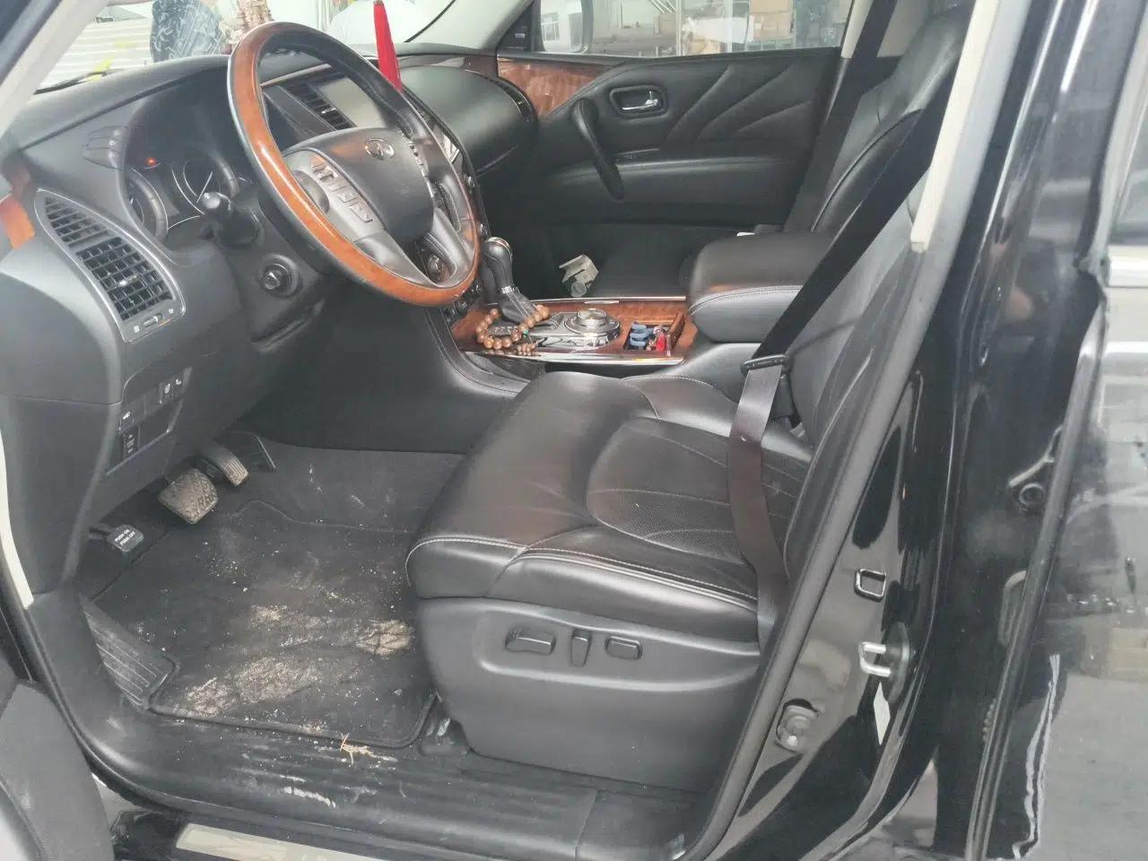 Infiniti QX80 2016 5.6L 4WD — миниатюра 16