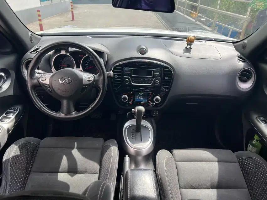 Infiniti ESQ 2014 1.6L Spontaneous Edition — миниатюра 17
