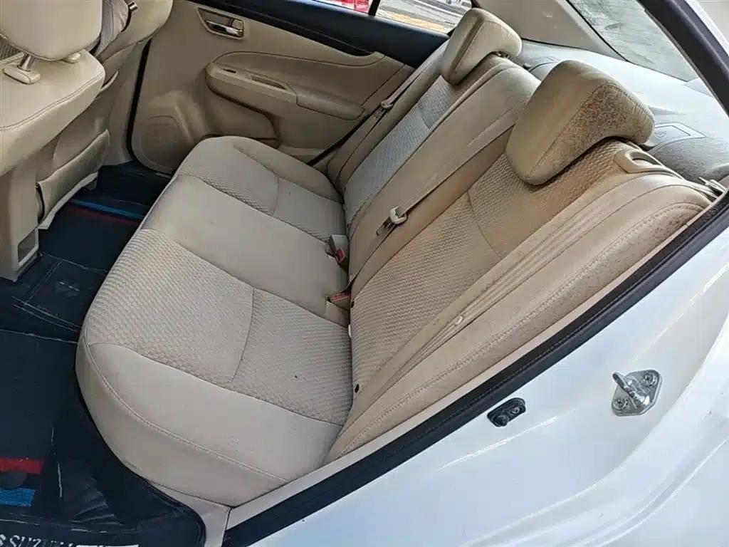 Ciaz 2015 1.6L Manual Comfort Edition — миниатюра 17