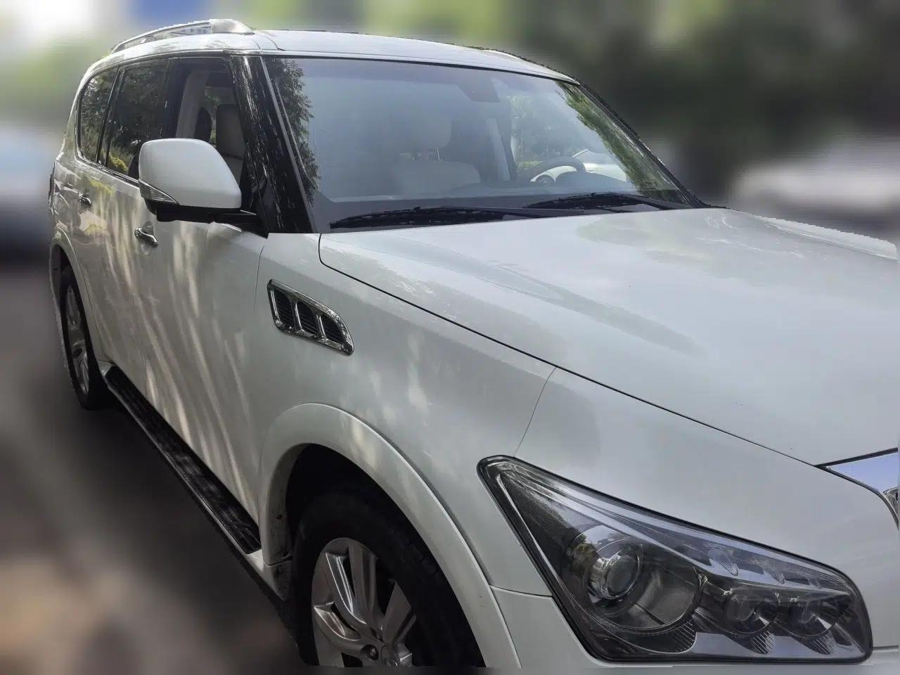 Infiniti QX 2011 QX56 — миниатюра 3