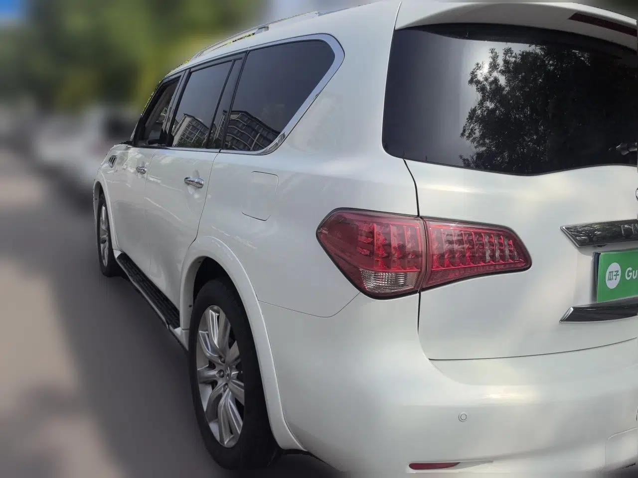 Infiniti QX 2011 QX56 — миниатюра 4