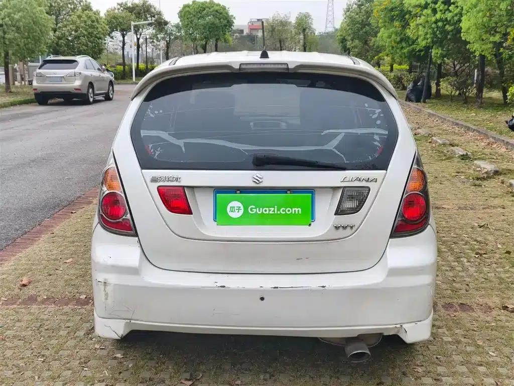 Liana 2013 Hatchback 1.4L Manual Deluxe — миниатюра 7
