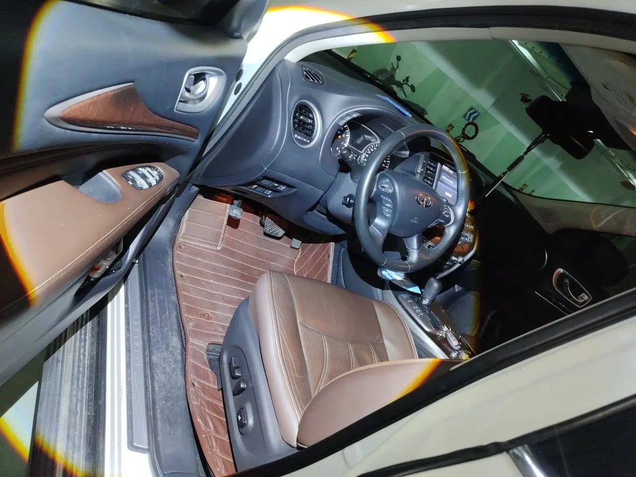 Infiniti QX60 2014 3.5L Four-Wheel Drive All-Terrain Version — миниатюра 17
