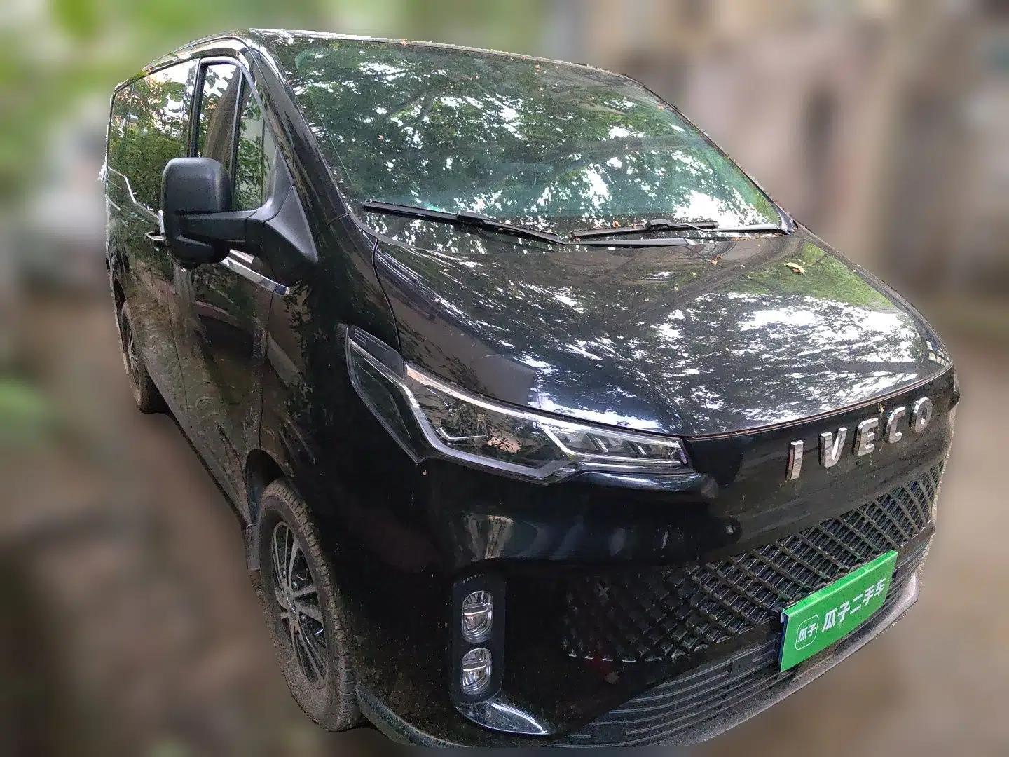 Iveco Fidato 2023 C30 Passenger Van 2.0T 110kW Automatic Xingtu Version Low Roof — миниатюра 3