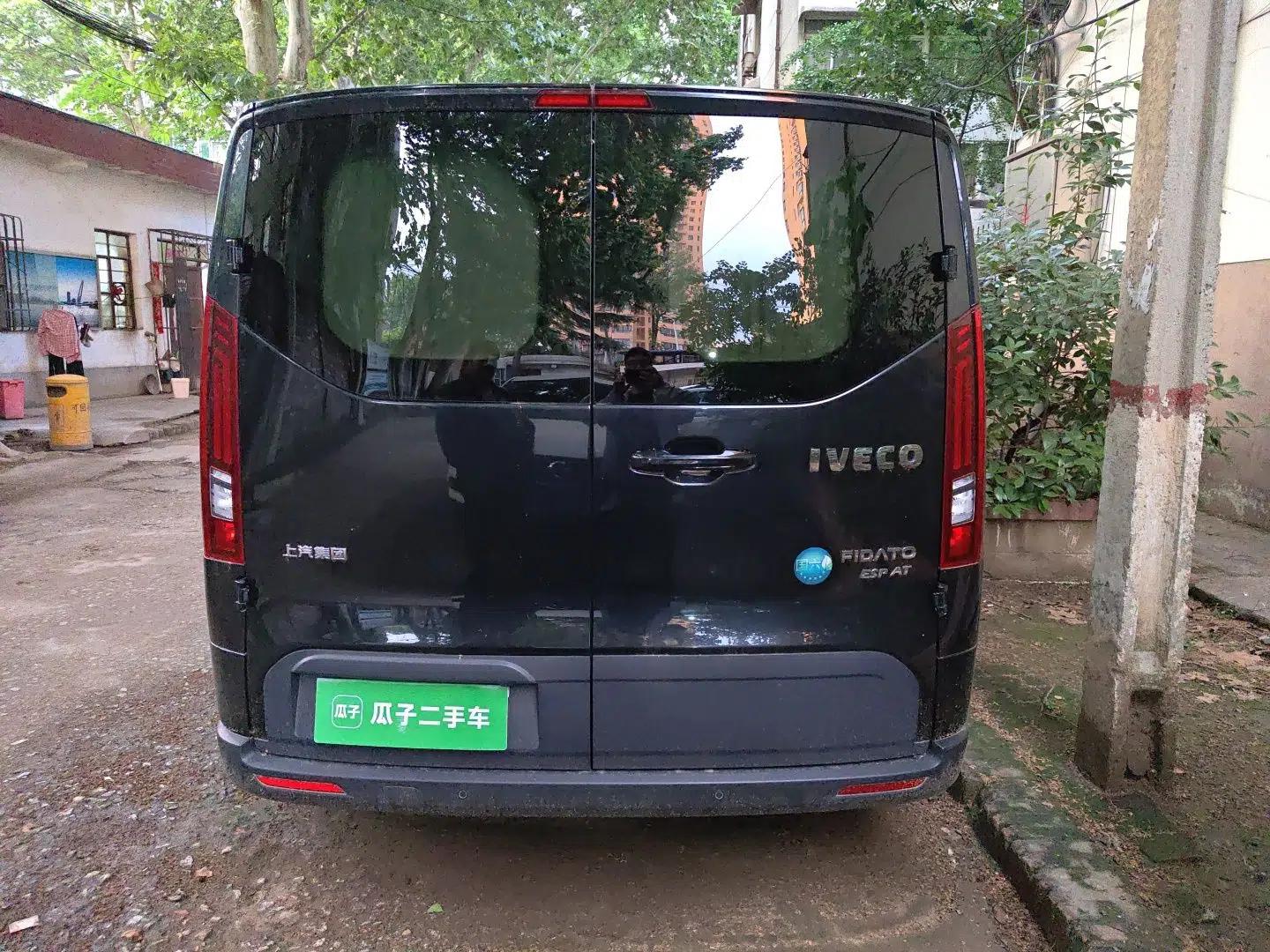 Iveco Fidato 2023 C30 Passenger Van 2.0T 110kW Automatic Xingtu Version Low Roof — миниатюра 5