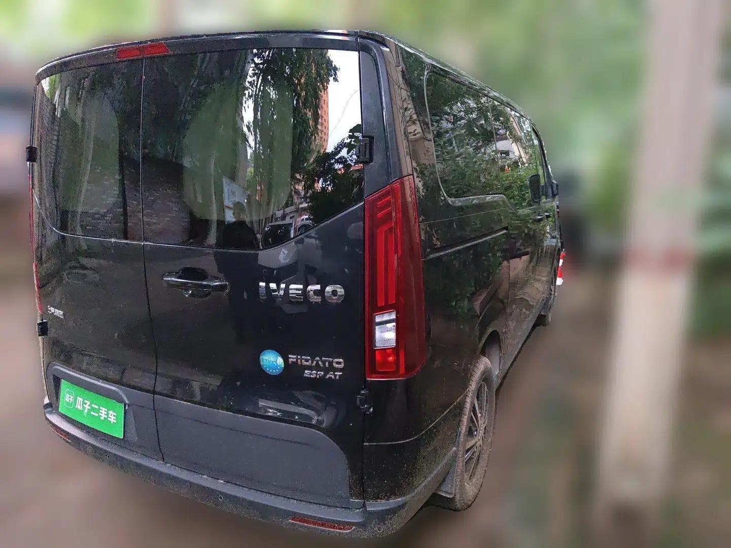 Iveco Fidato 2023 C30 Passenger Van 2.0T 110kW Automatic Xingtu Version Low Roof — миниатюра 6
