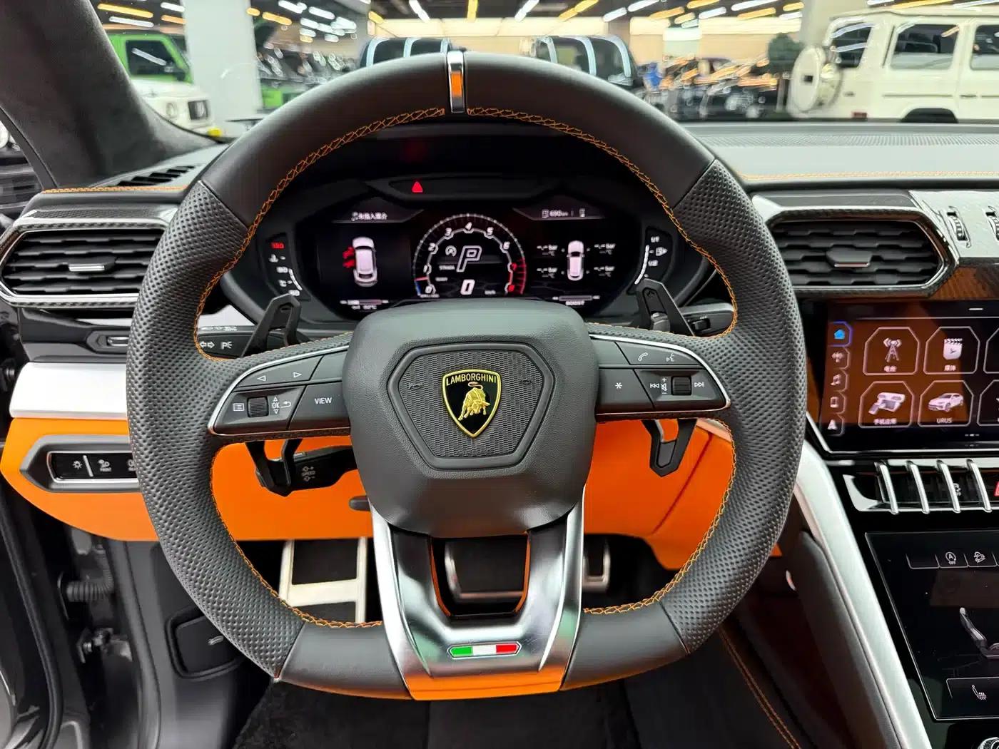 2021 Urus 4.0T V8 — миниатюра 11