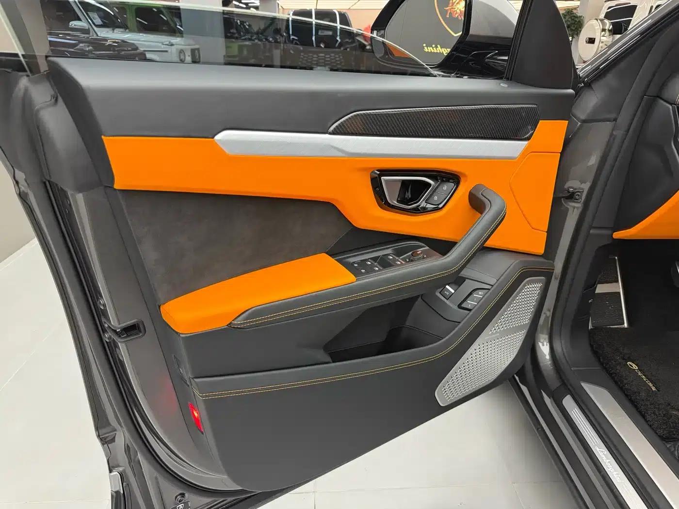 2021 Urus 4.0T V8 — миниатюра 17