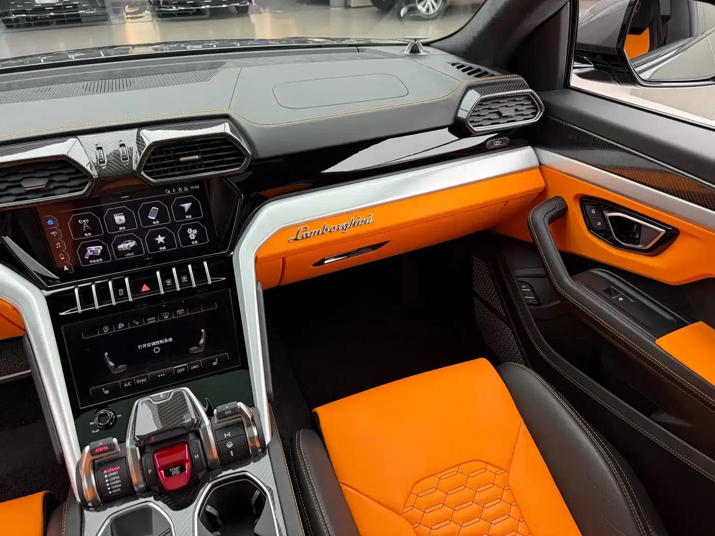 2021 Urus 4.0T V8 — миниатюра 10