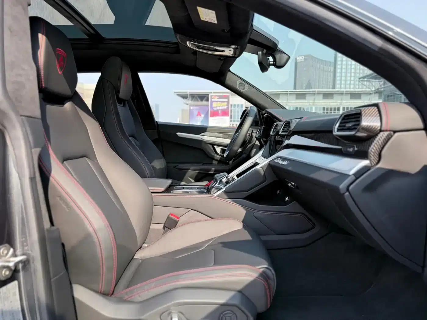2018 Urus 4.0T V8 — миниатюра 19