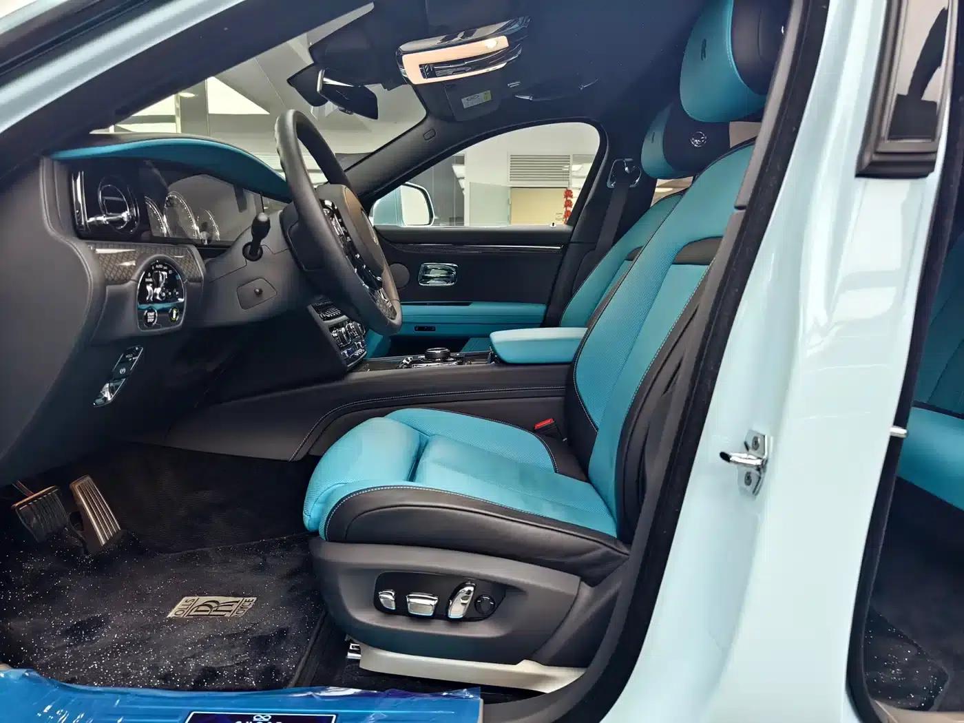 2022 Ghost 6.7T Black Badge — миниатюра 5