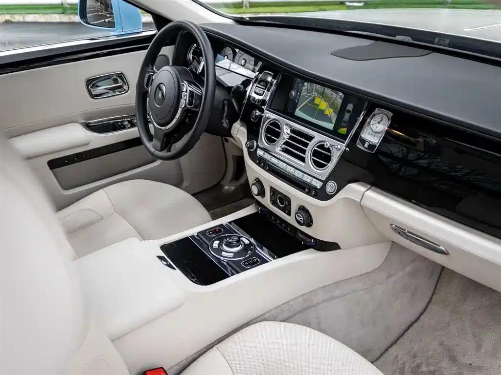 2010 Ghost 6.6T Standard Edition — миниатюра 13