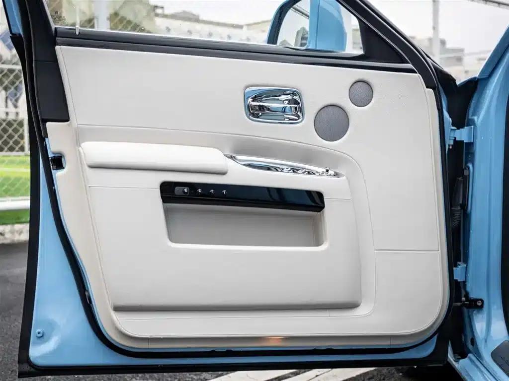 2010 Ghost 6.6T Standard Edition — миниатюра 18