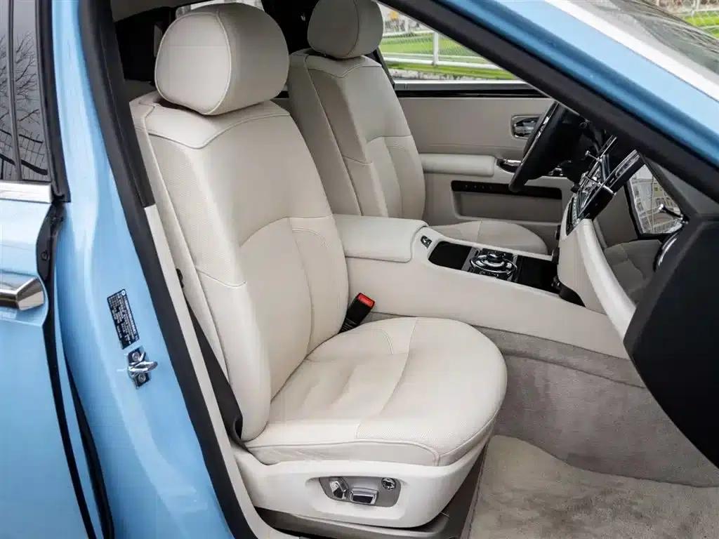 2010 Ghost 6.6T Standard Edition — миниатюра 21