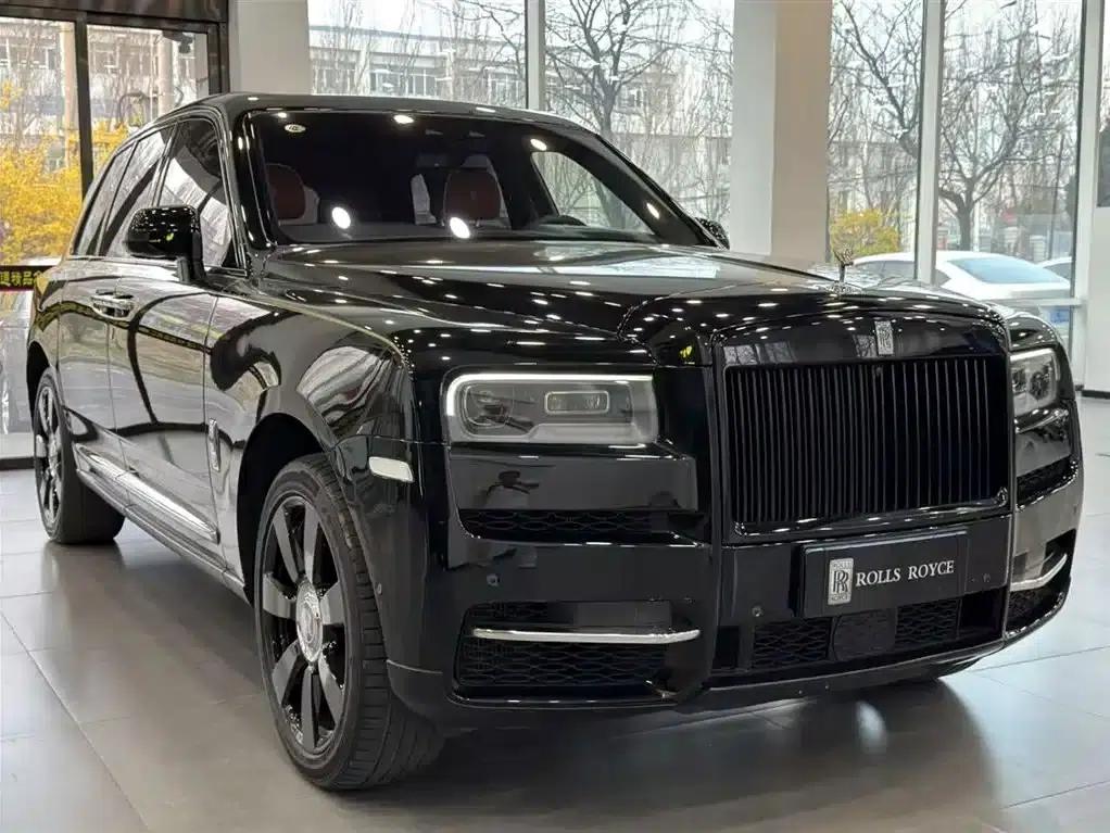 2018 Cullinan, four-seater version — миниатюра 2
