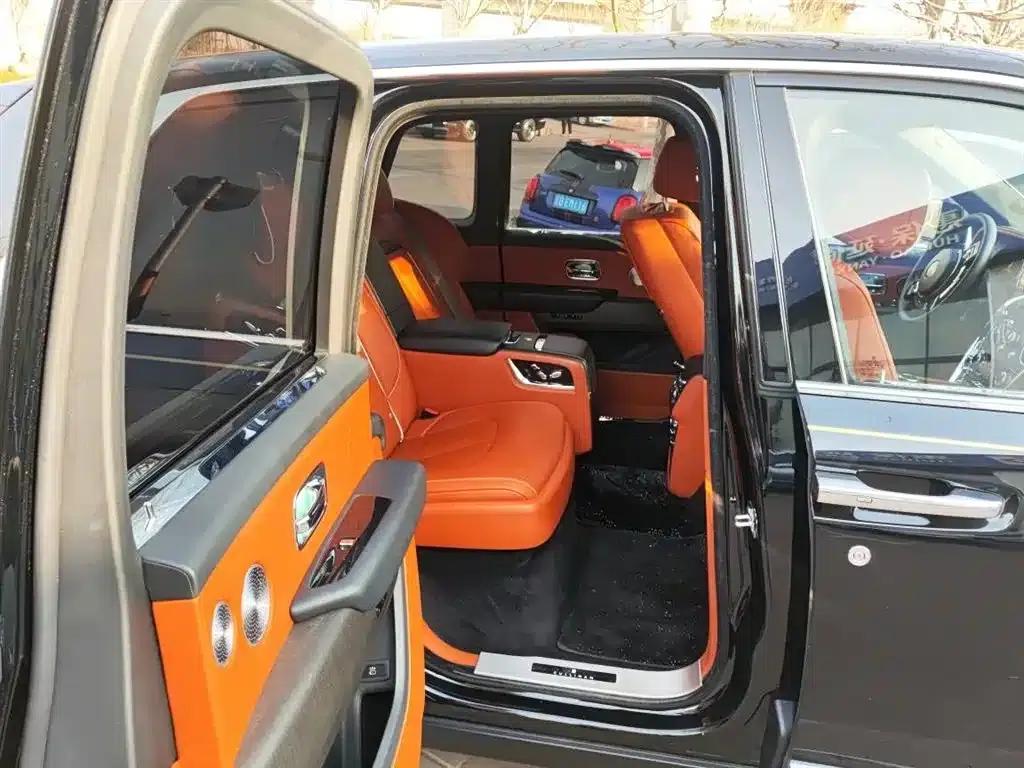 2018 Cullinan, four-seater version — миниатюра 11