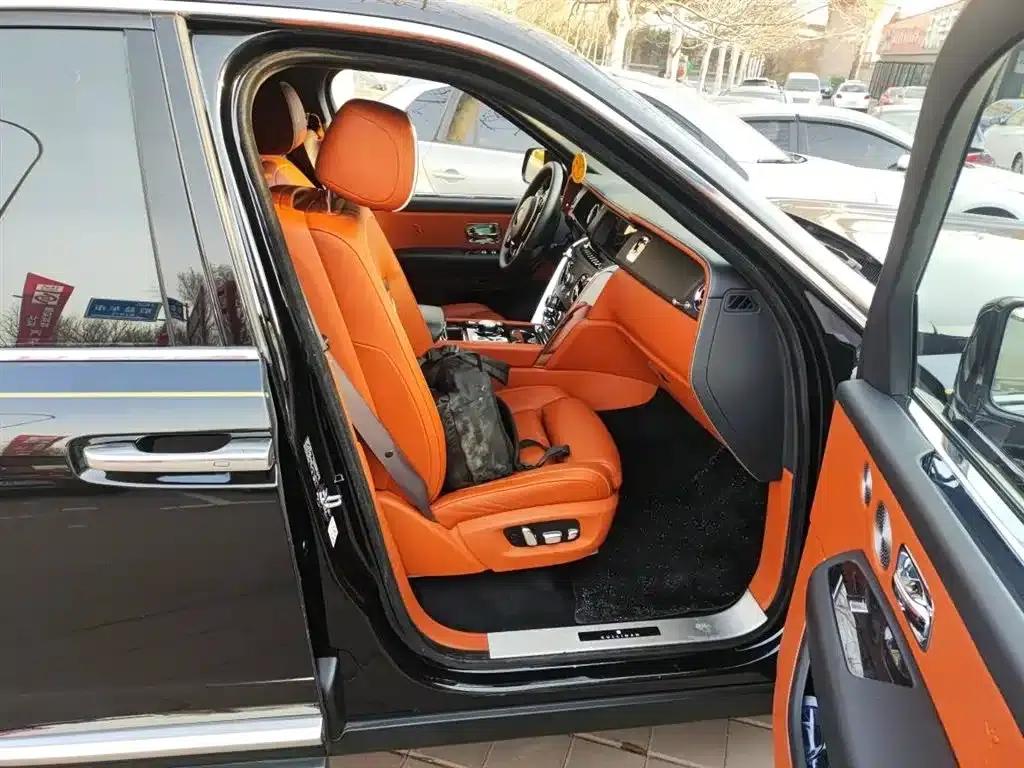 2018 Cullinan, four-seater version — миниатюра 12