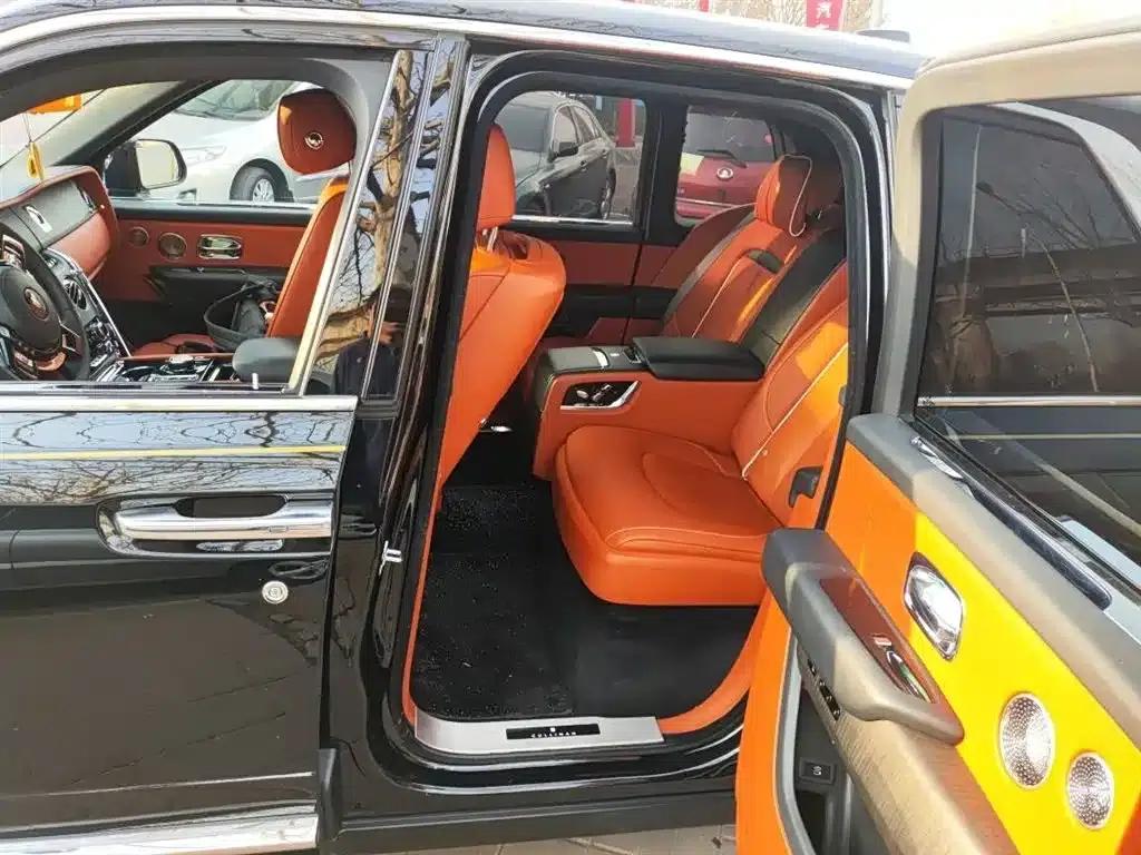 2018 Cullinan, four-seater version — миниатюра 7