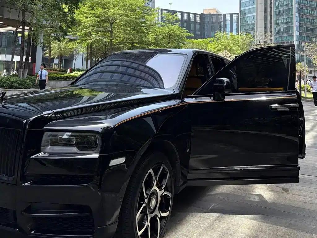 2018 Cullinan, four-seater version — миниатюра 5