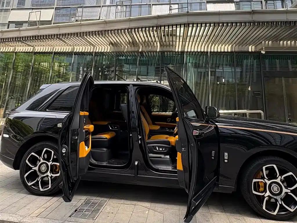 2018 Cullinan, four-seater version — миниатюра 6