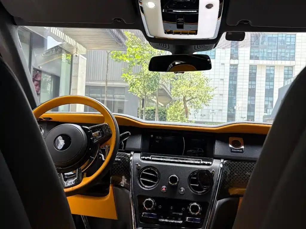 2018 Cullinan, four-seater version — миниатюра 9